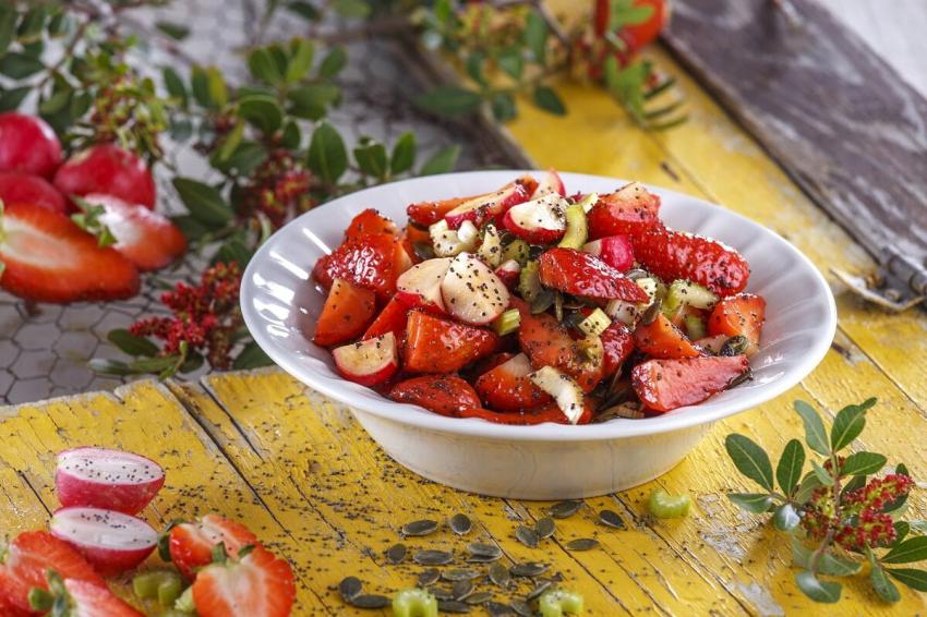 Salada de Morangos com Rabanetes